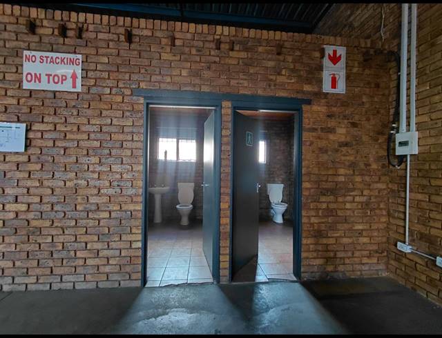 959M² WAREHOUSE TO LET IN POMONA